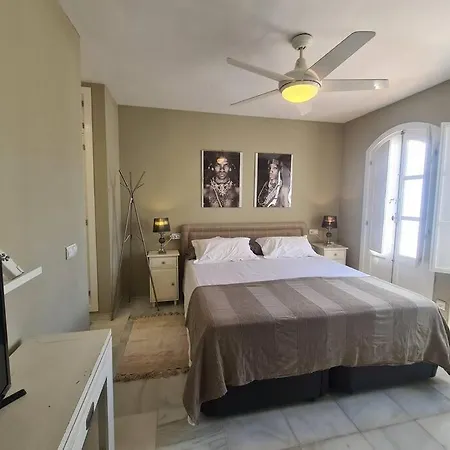 Townhouse In - Walking Distance To Puerto Banus מארבלה