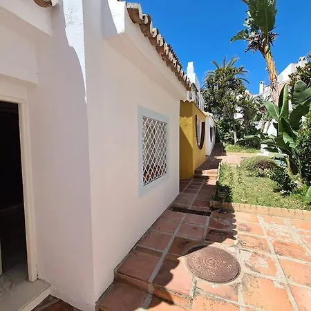 Villa Townhouse In - Walking Distance To Puerto Banus *