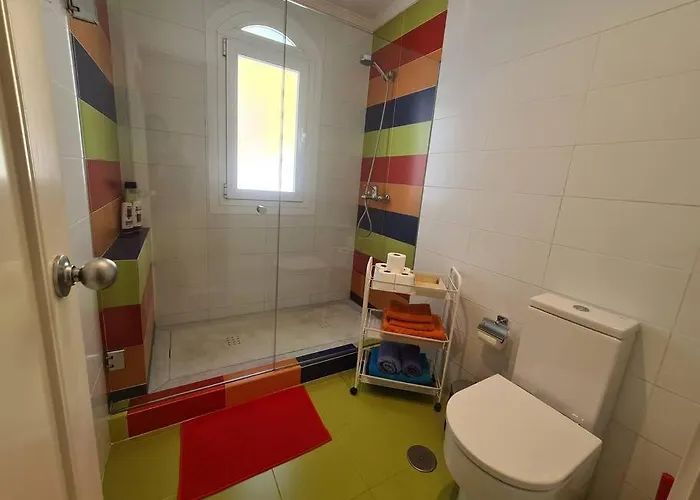 Townhouse In - Walking Distance To Puerto Banus * Marbella