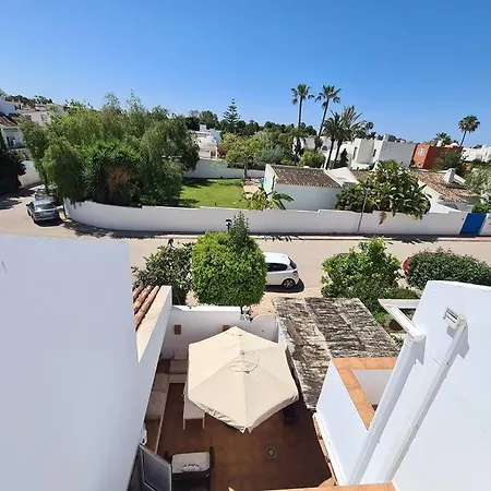 Villa Townhouse In - Walking Distance To Puerto Banus Marbella