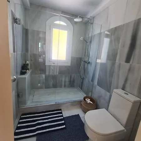 Villa Townhouse In - Walking Distance To Puerto Banus Marbella