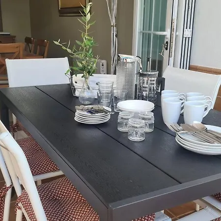 Villa Townhouse In - Walking Distance To Puerto Banus Marbella