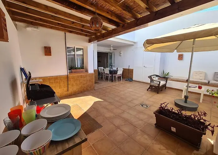 Villa Townhouse In - Walking Distance To Puerto Banus Marbella