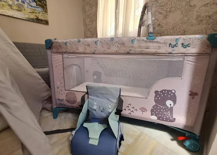 Townhouse In - Walking Distance To Puerto Banus *