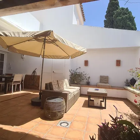 Vila Townhouse In - Walking Distance To Puerto Banus *