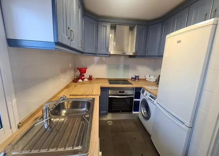 Townhouse In - Walking Distance To Puerto Banus Villa Marbellac