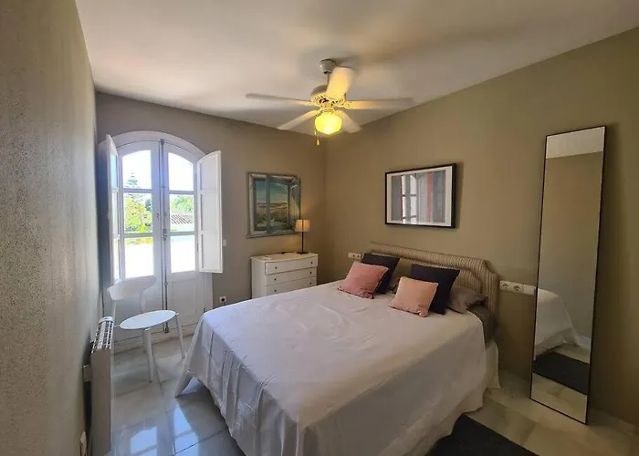 Villa Townhouse In - Walking Distance To Puerto Banus