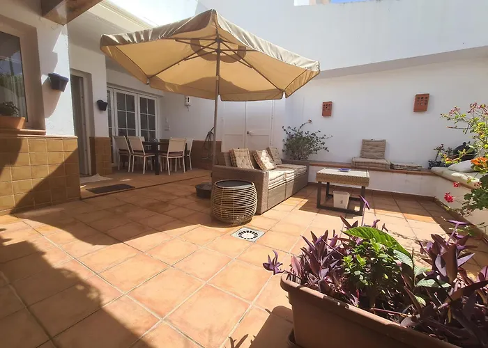 Townhouse In - Walking Distance To Puerto Banus Villa